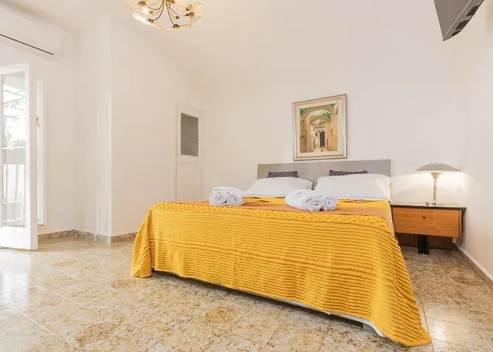 Extravacanza Station 2 בארי